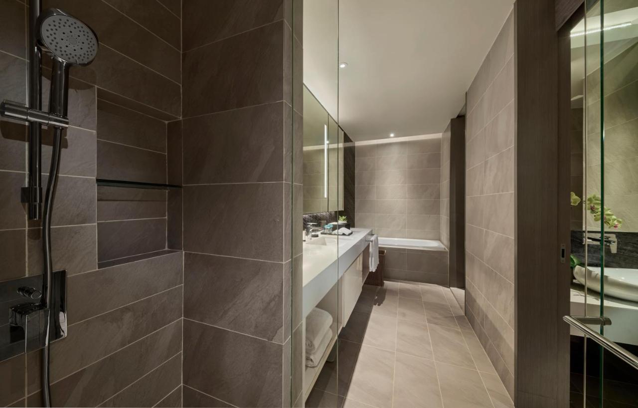 Pan Pacific Serviced Suites Kuala Lumpur Exteriér fotografie Bathroom